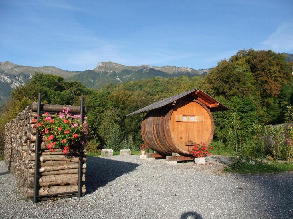 Domaine Du Grand Cellier - Insolite En Savoie Tournon-sur-Rhône Eksteriør billede